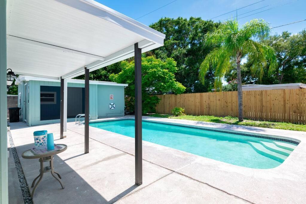 Relaxing Pool Home For Family Getaway Close To Tampa Zoo, Busch Gardens, Restaurants And Shopping! Exterior foto